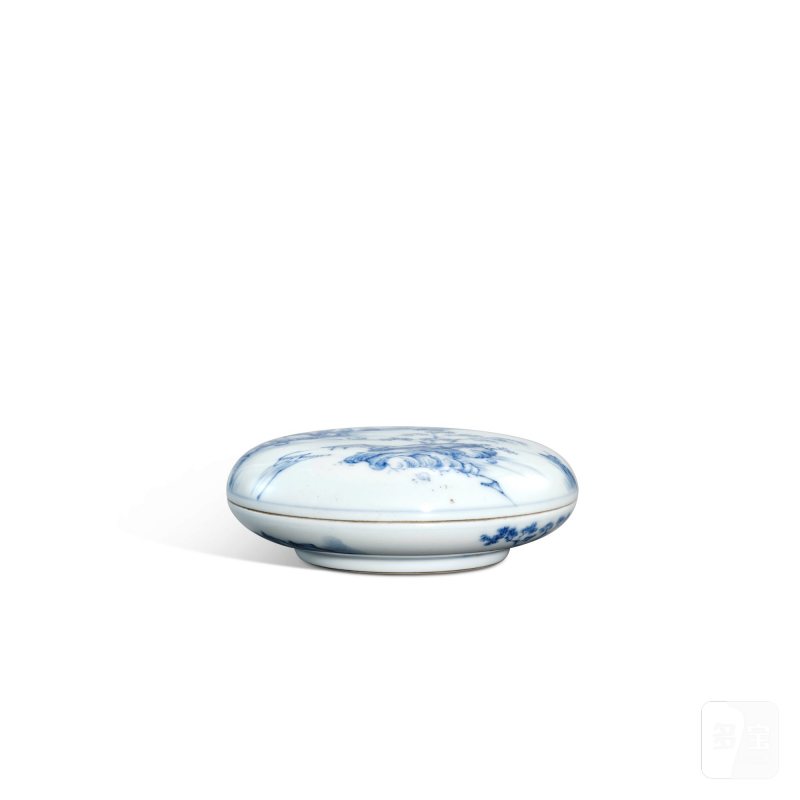 A blue and white 'landscape' box and cover, Qing dynasty, Kangxi period | 清康熙 青花山水紋蓋盒 《清玩》款 - 图2